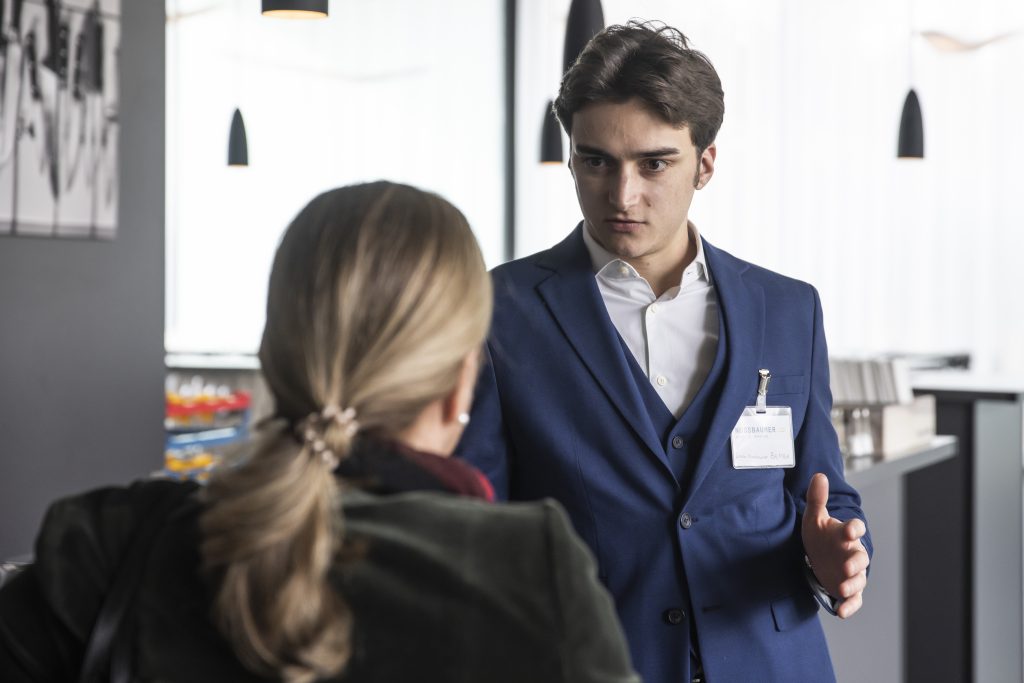 Spannendes Gespräch zweier Personen