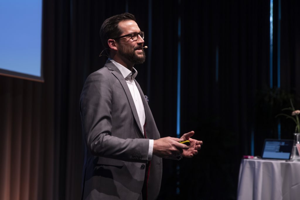 Redner Prof. Dr. Marc Linzmajer